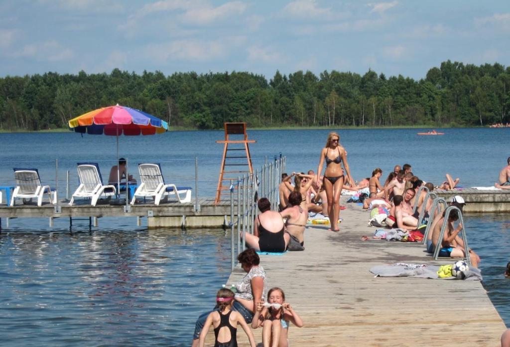 Resort Piaseczno Rozpłucie Exteriör bild