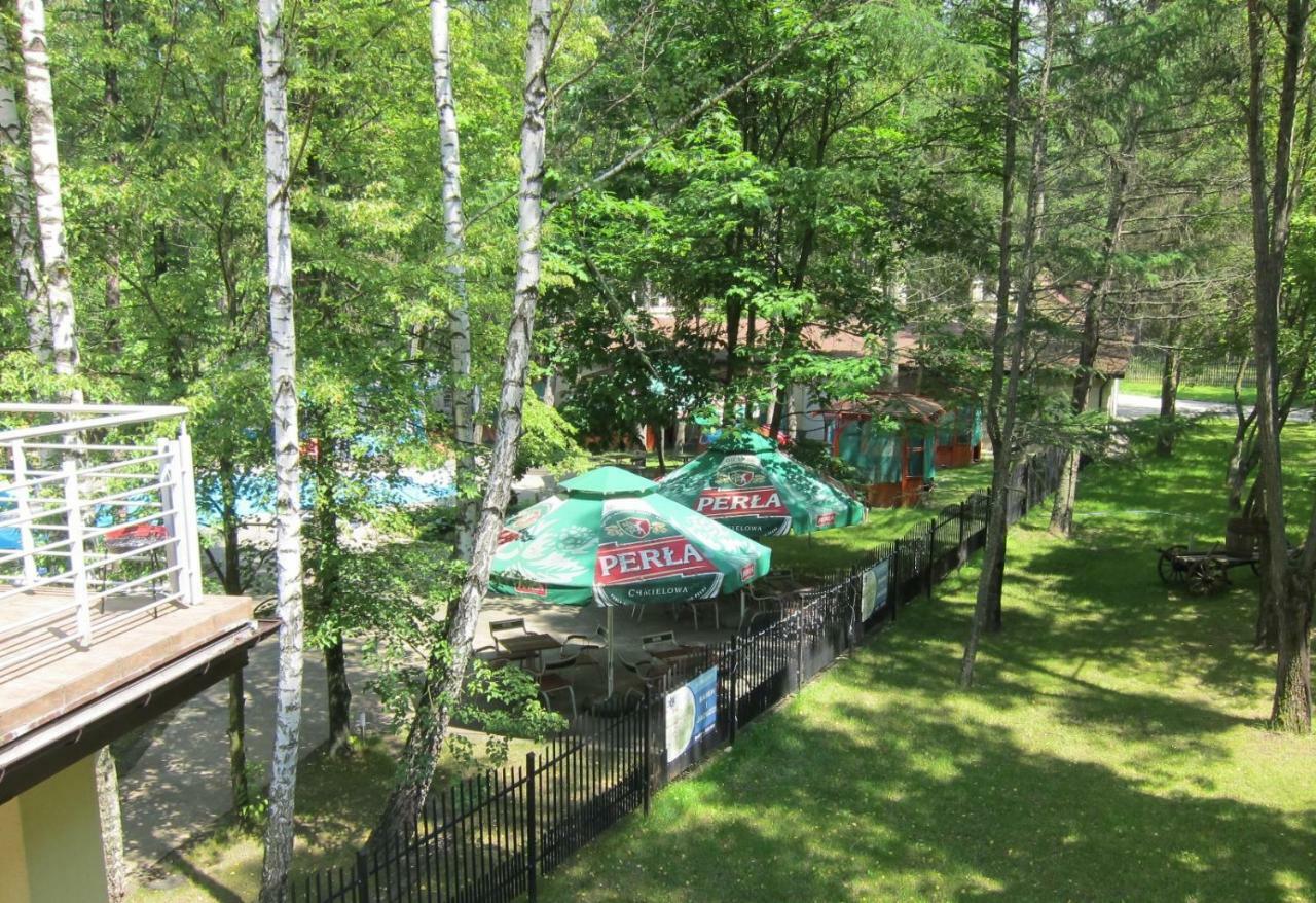 Resort Piaseczno Rozpłucie Exteriör bild